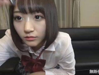 清纯主播嗲声呼唤干爹：「露脸自慰高潮大秀，礼物够多还可以出来见面